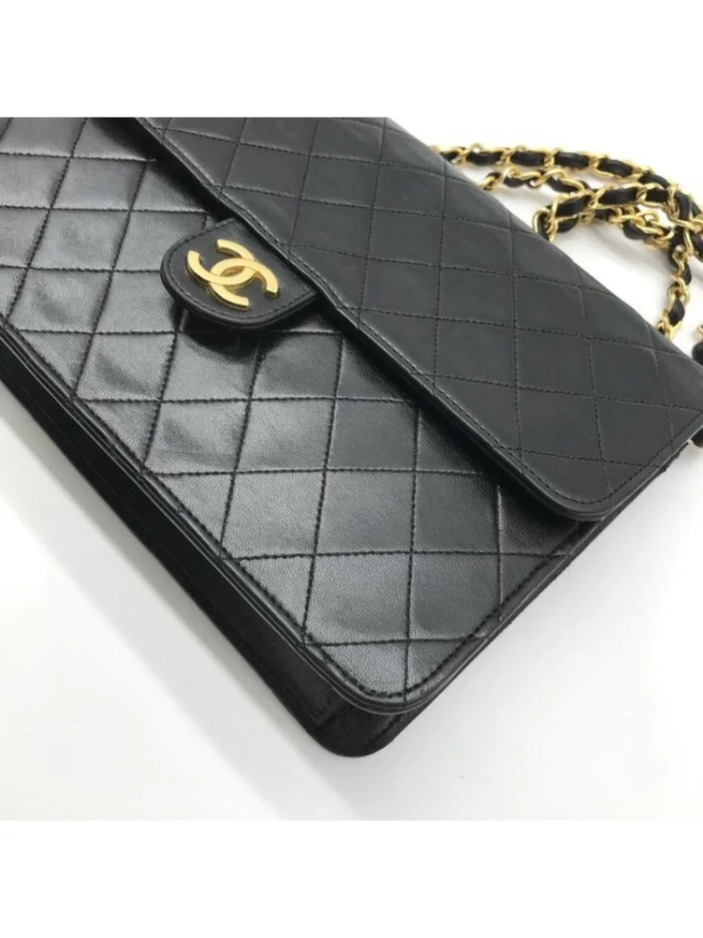Chanel CC Logo Quilted Push Lock Lambskin Chain Shoulder Bag Black
